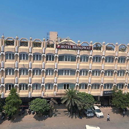 New Hotel Broadway Varanasi Esterno foto