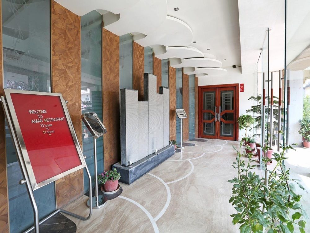 New Hotel Broadway Varanasi Esterno foto